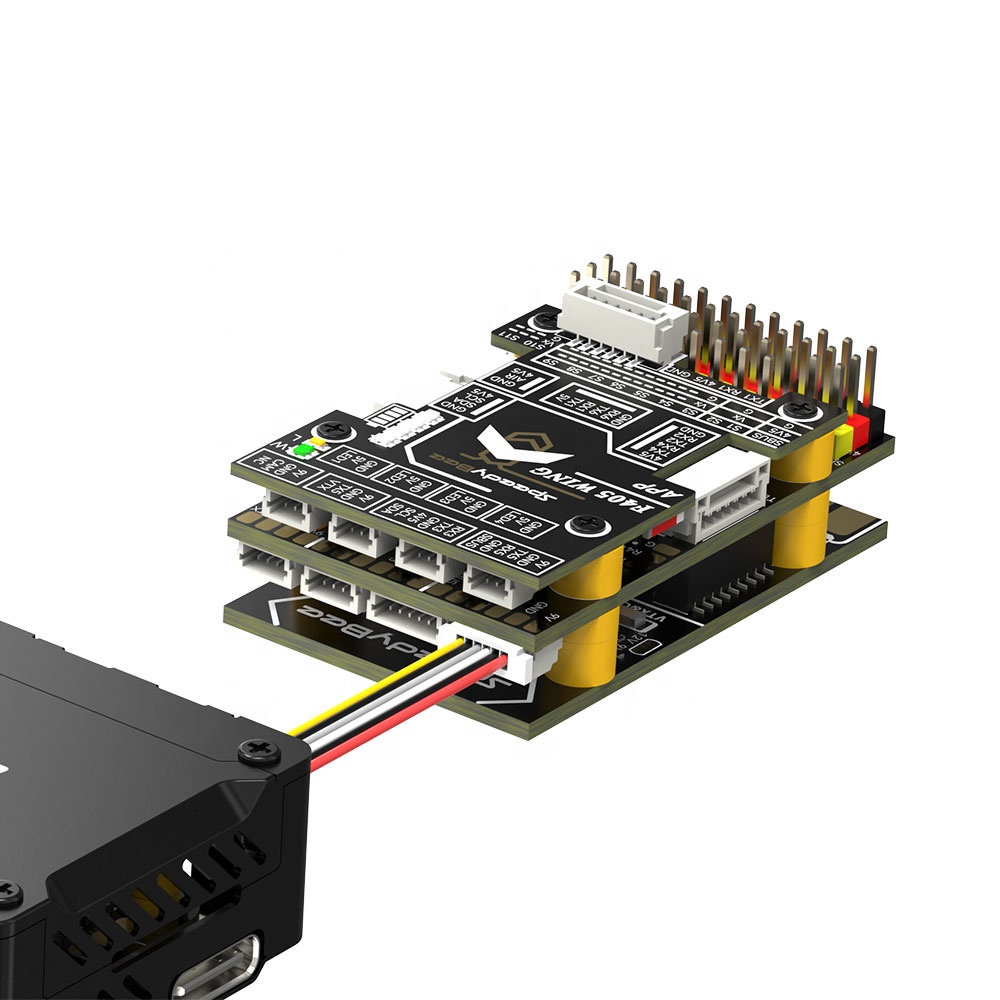 لوحة تحكم طيران CSKY SpeedyBee - مراجعة Flight Controller وسعره